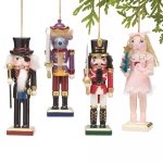 6072 NUTCRACKER WOODEN ORNAMENT SET